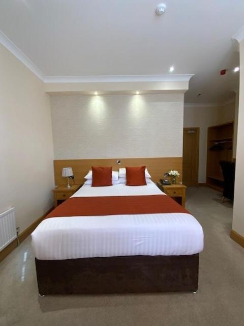 Victoria Hotel Kirkcaldy Exterior foto